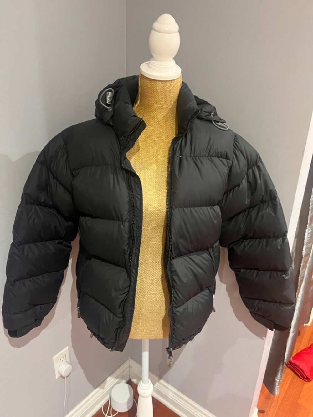 Vintage MEC Mountain Equipment Co-op Down Puffer Jacket Hooded Black Women's S